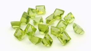 Peridot 4.00mm Square Buff Top