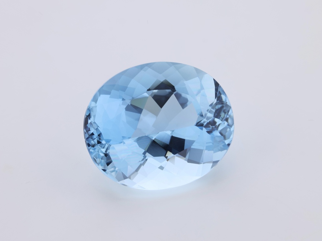 Aquamarine 12x10mm Oval Mid Blue