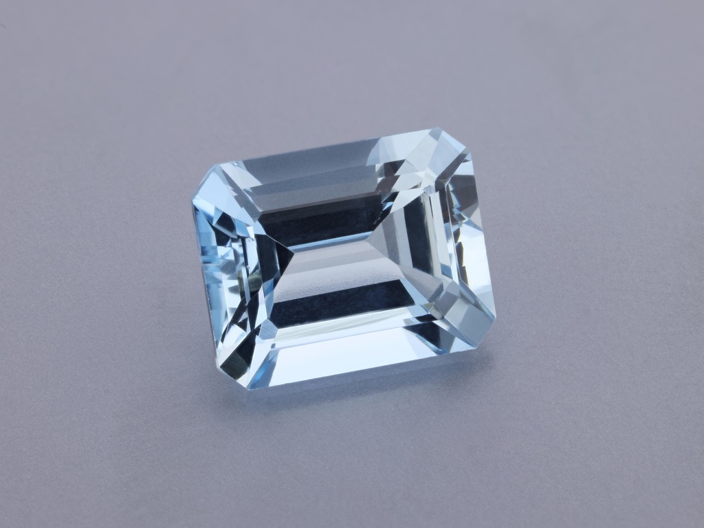 Aquamarine 9x7mm Emerald Cut Light to Mid Blue