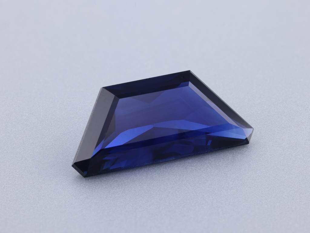 Australian Sapphire 13x5.9mm Trapezoid Mid Blue