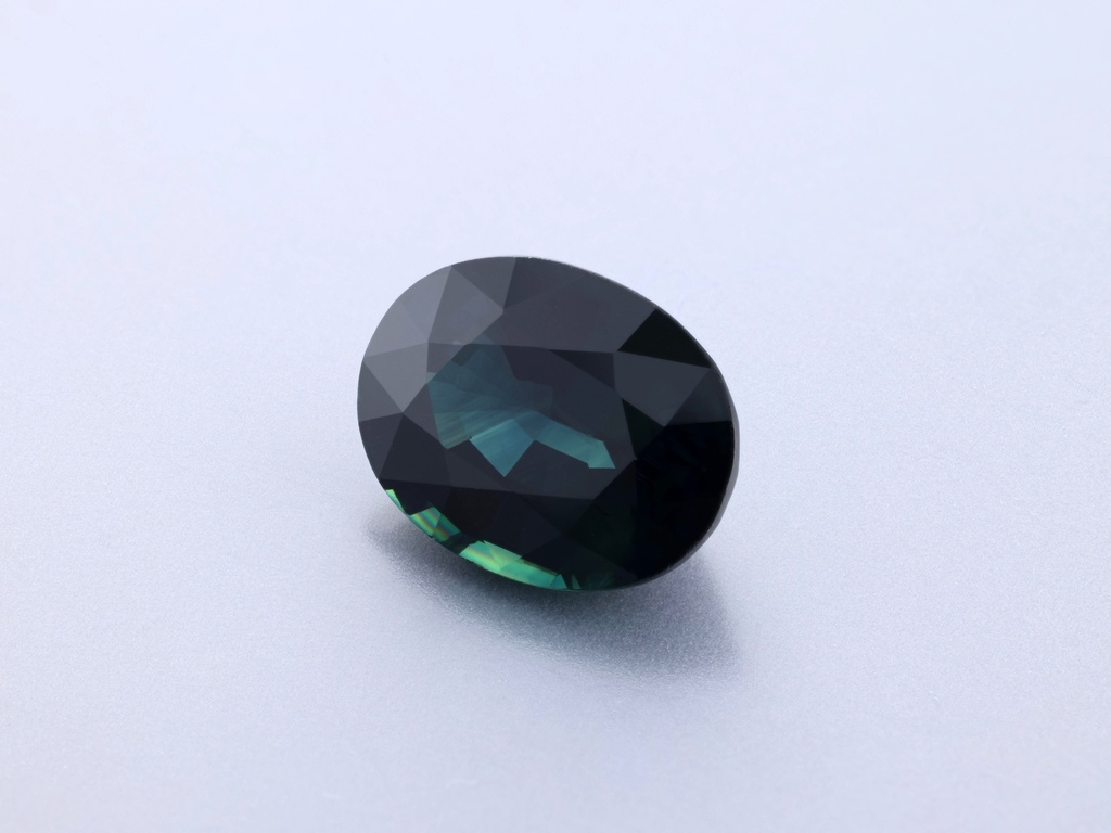 Australian Sapphire 8.1x6.1xmm Oval Dark Blue