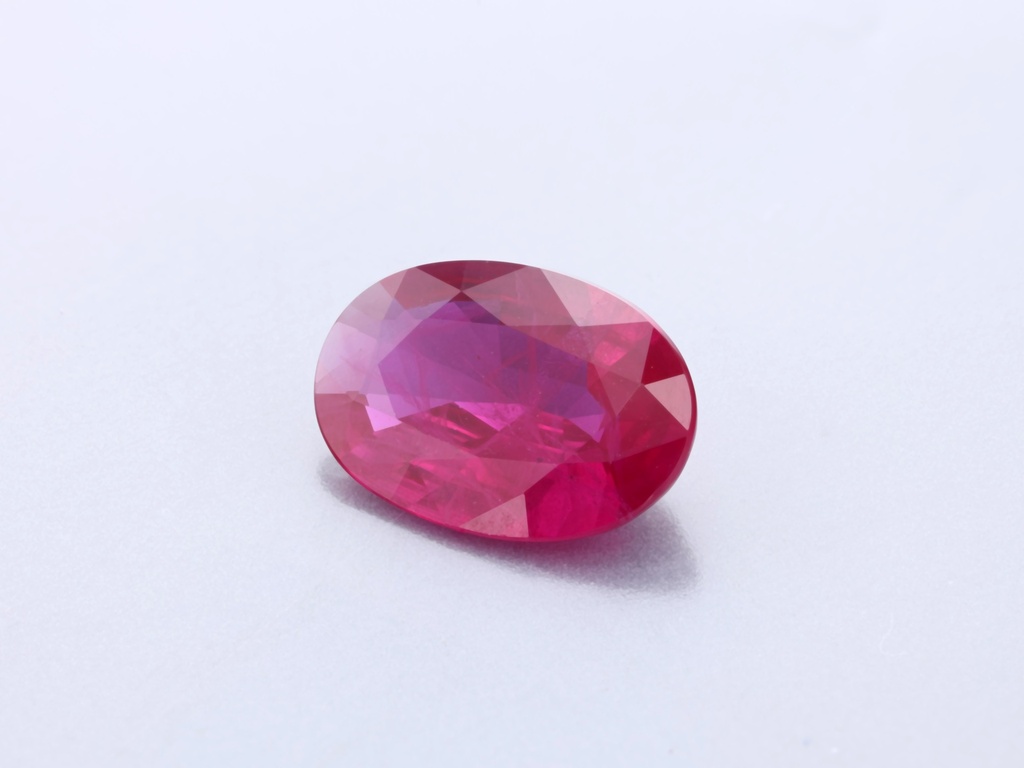 Burmese Ruby 6.9x4.8mm Oval