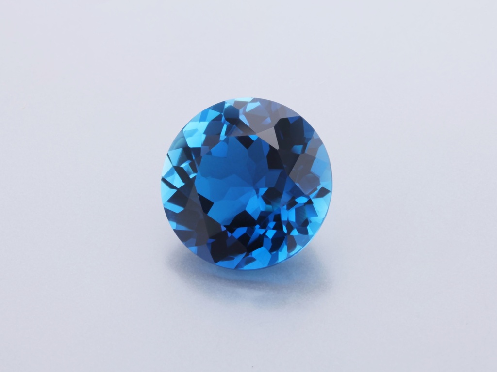Topaz 10.4mm Round Medium Blue