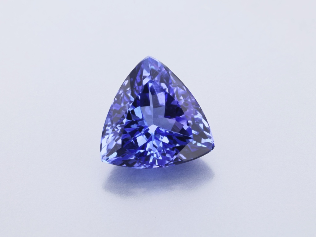 Tanzanite 8.1x8.00mm Trilliant