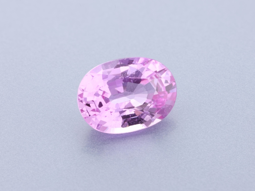 Pink Sapphire 7.1x5.1mm Oval Mid