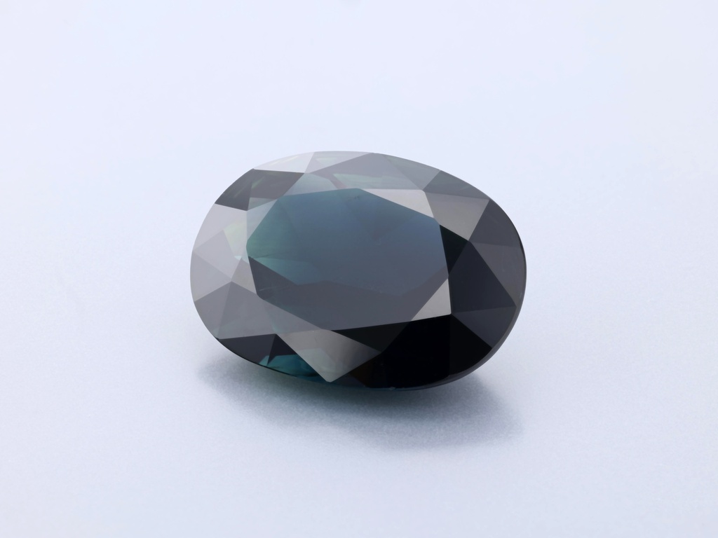 Australian Sapphire 16.5x12mm Oval Dark Blue