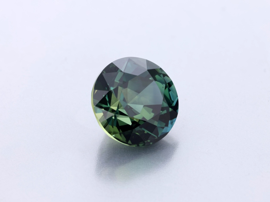 Parti Sapphire 6.83 x 6.78 x 4.90mm Round