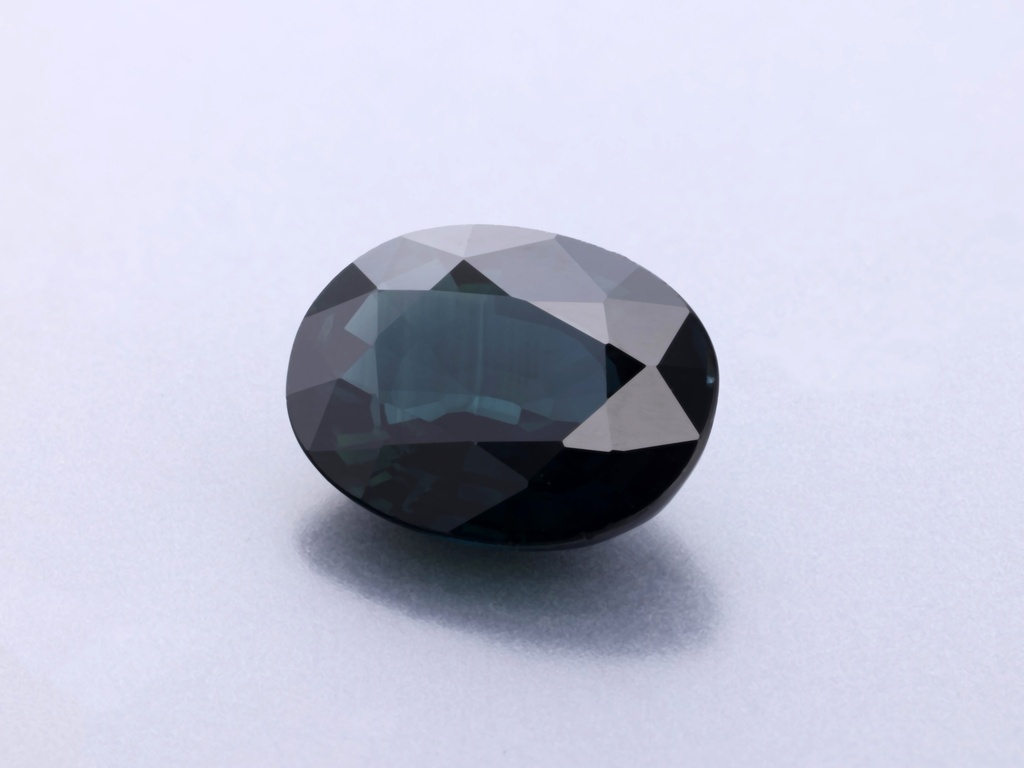 Australian Sapphire 8 x 6.1 x 3.3mm Oval Dark Blue