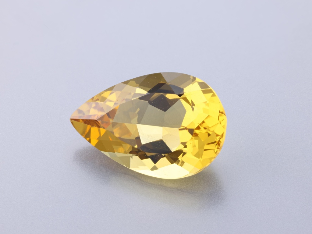 Yellow Beryl 14.8x9.6mm Pear Shape