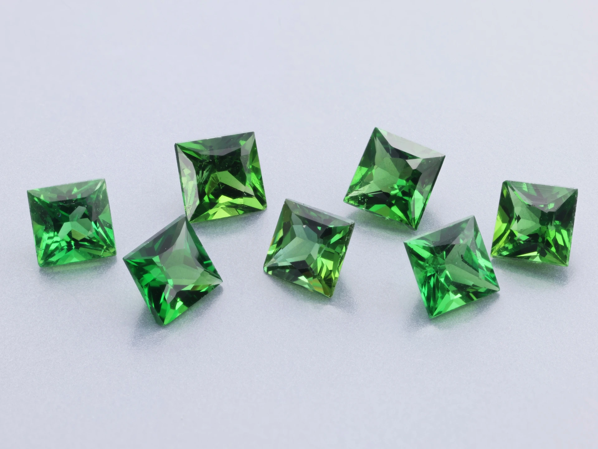 Chrome Tourmaline 2.75mm Princess Cut