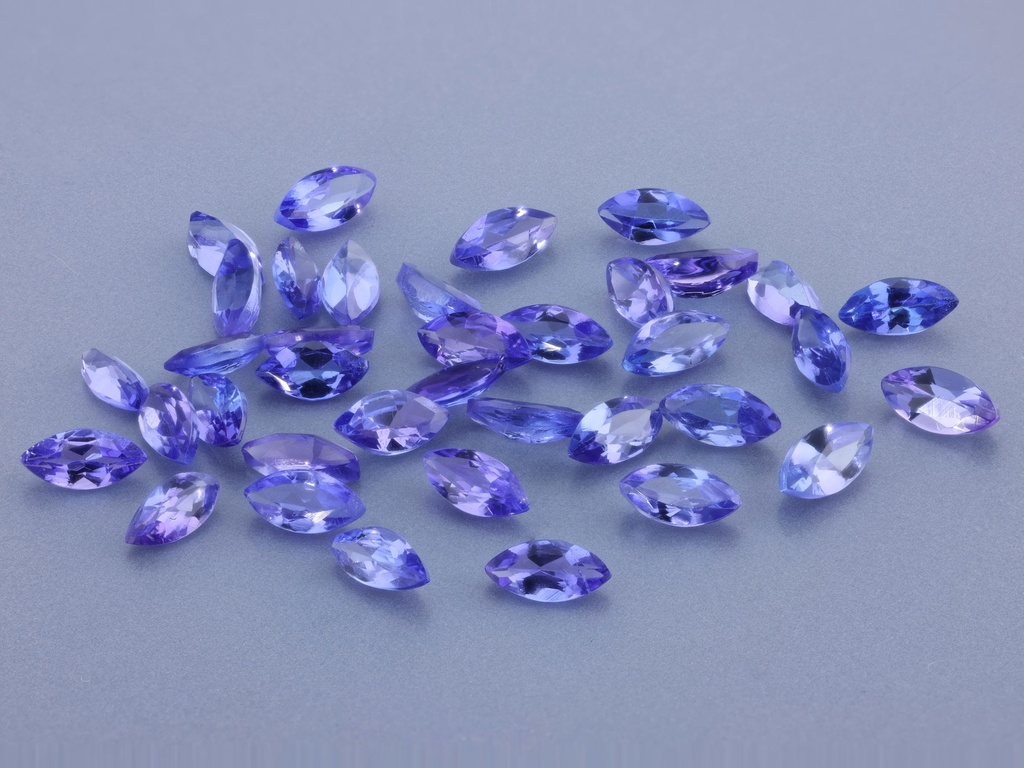Tanzanite 4x2mm Marquise