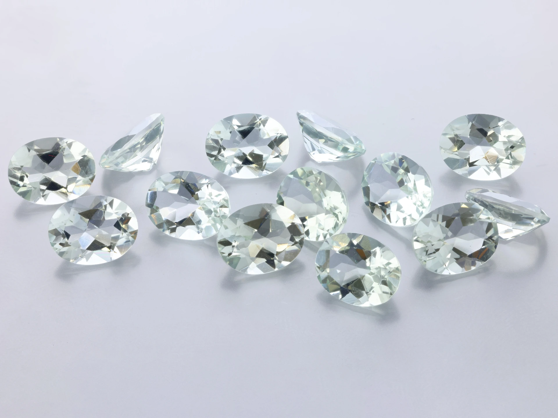 Mint Quartz 9x7mm Oval