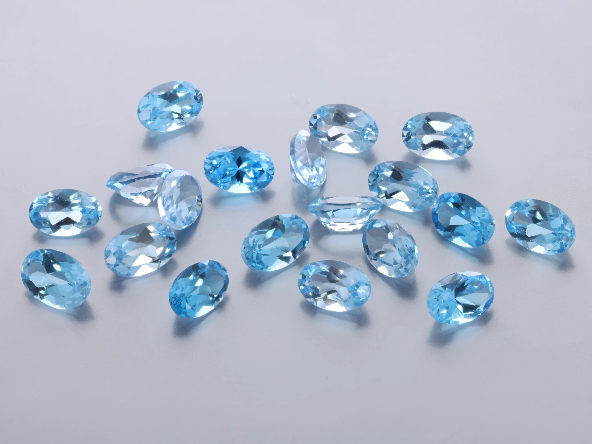 Topaz 6x4mm Oval Medium Blue