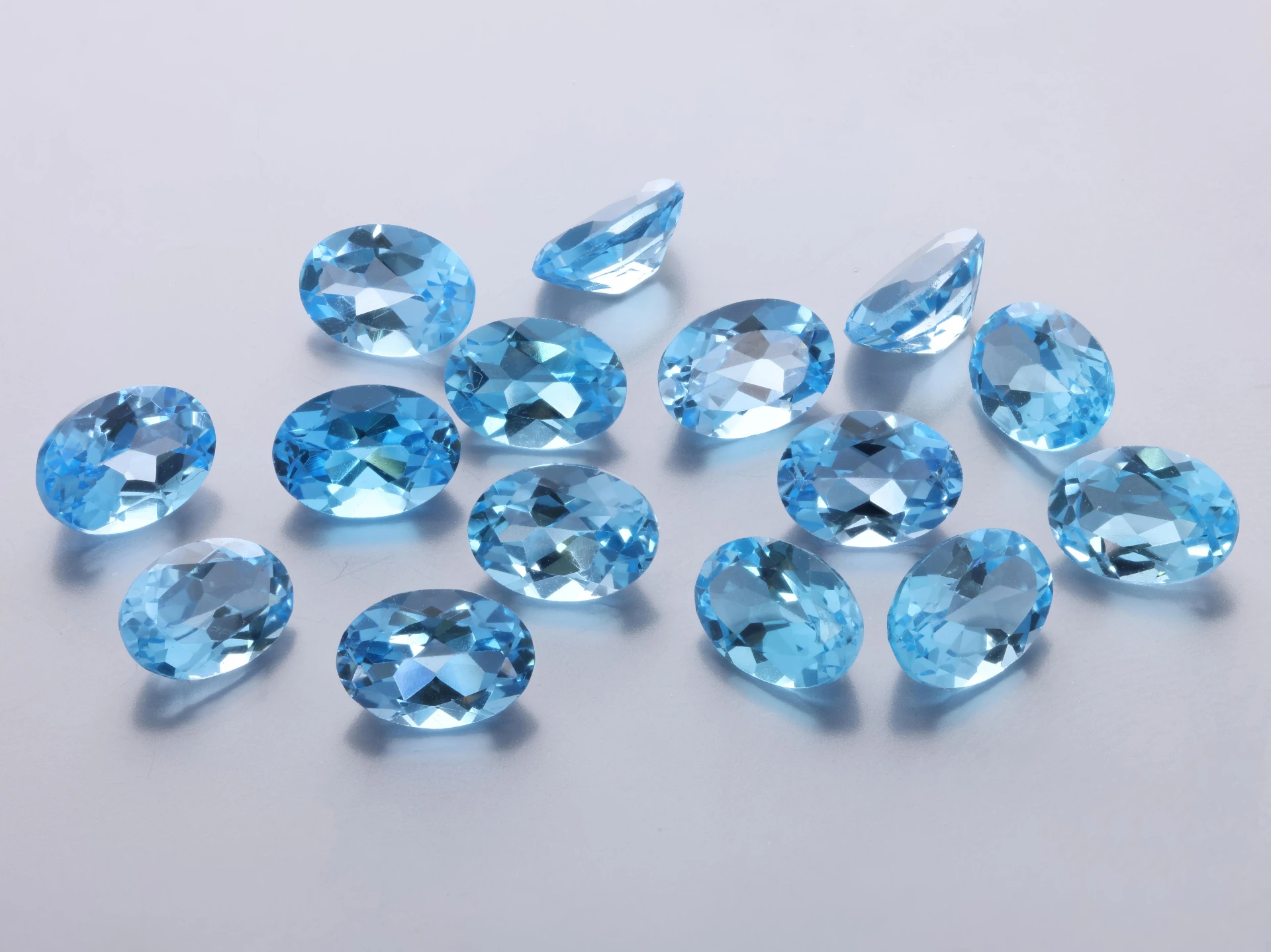 Topaz 7x5mm Oval Medium Blue