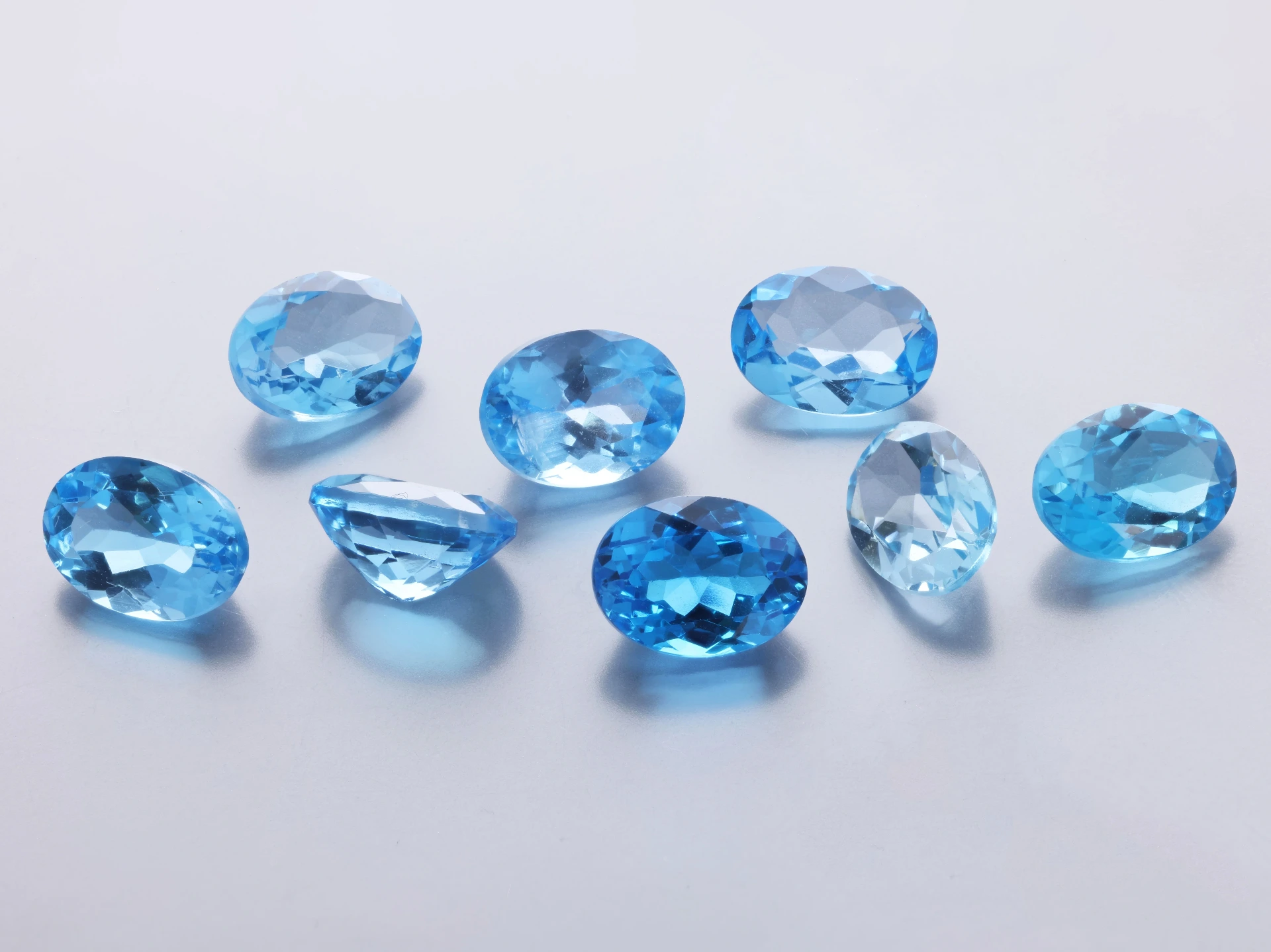 Topaz 8x6mm Oval Medium Blue