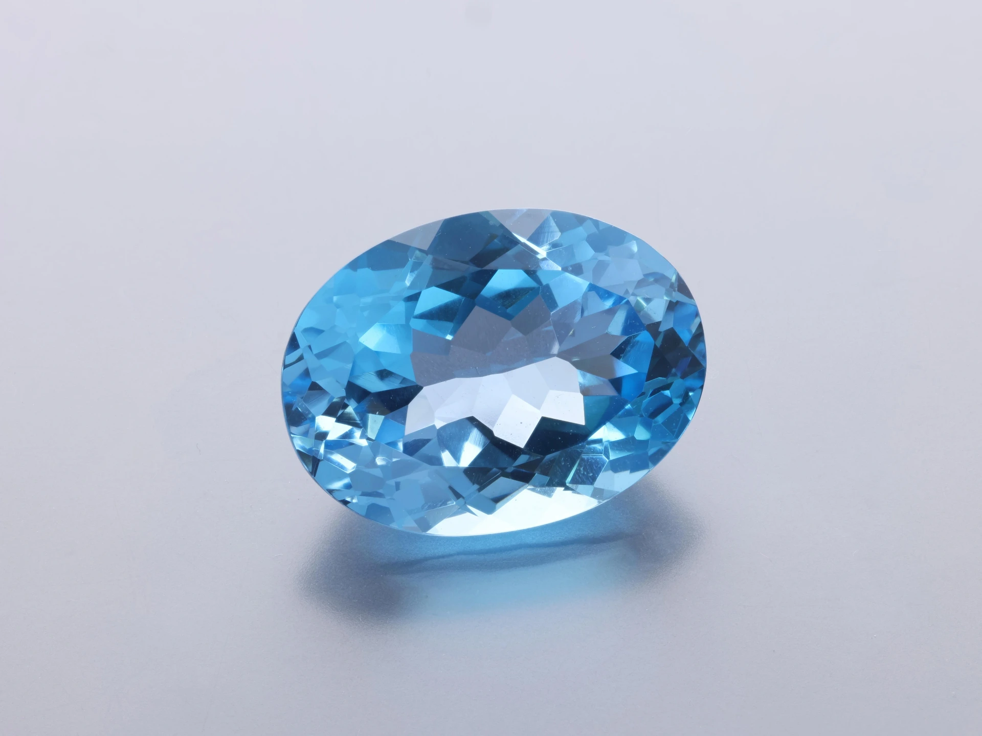 Topaz 16x12mm Oval Medium Blue