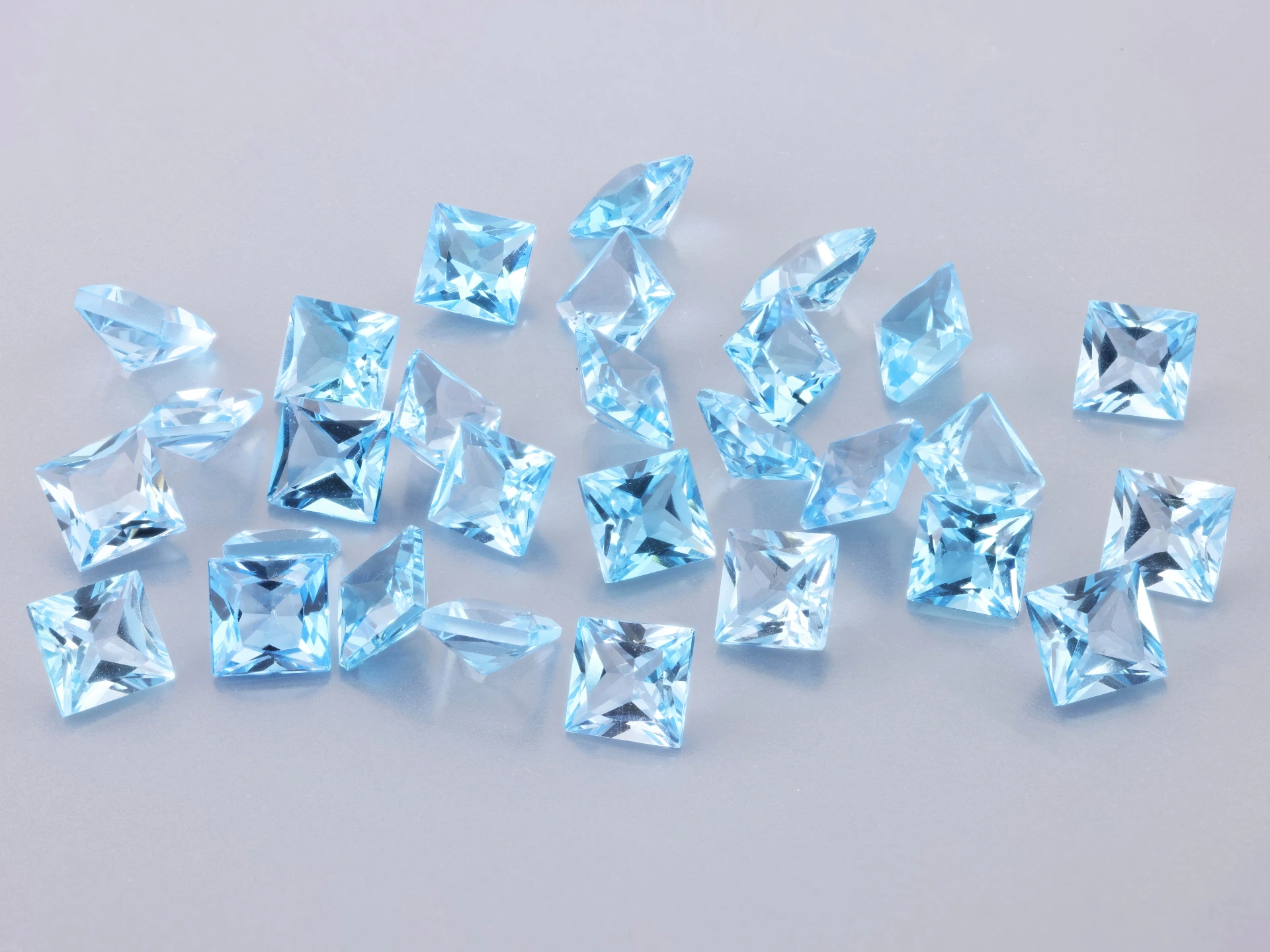 Topaz 4.00mm Princess Cut Medium Blue