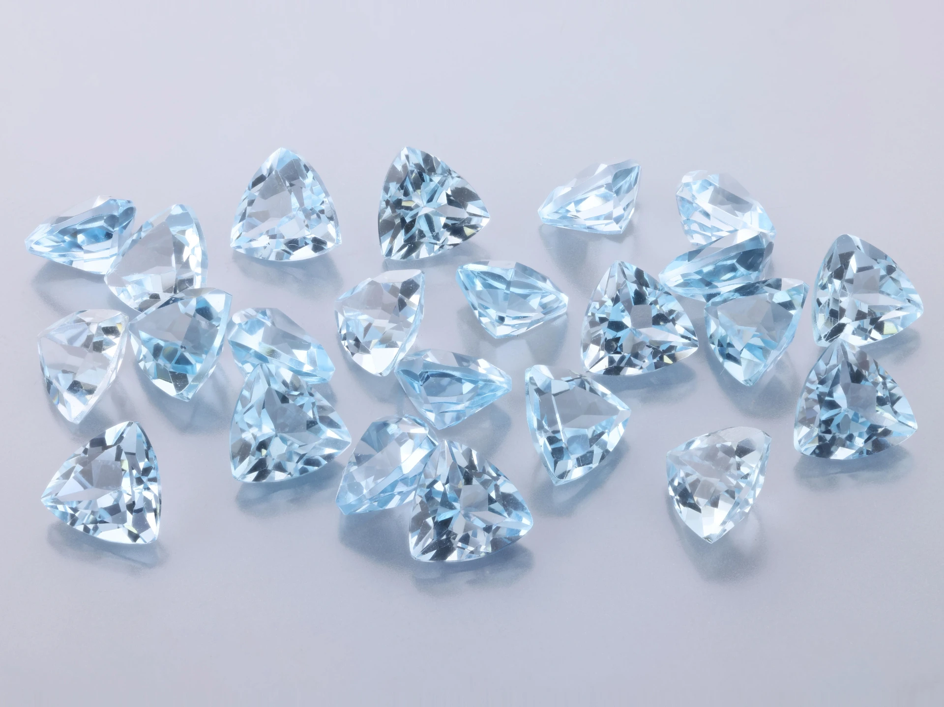 Topaz 6.00mm Trilliant Light Blue