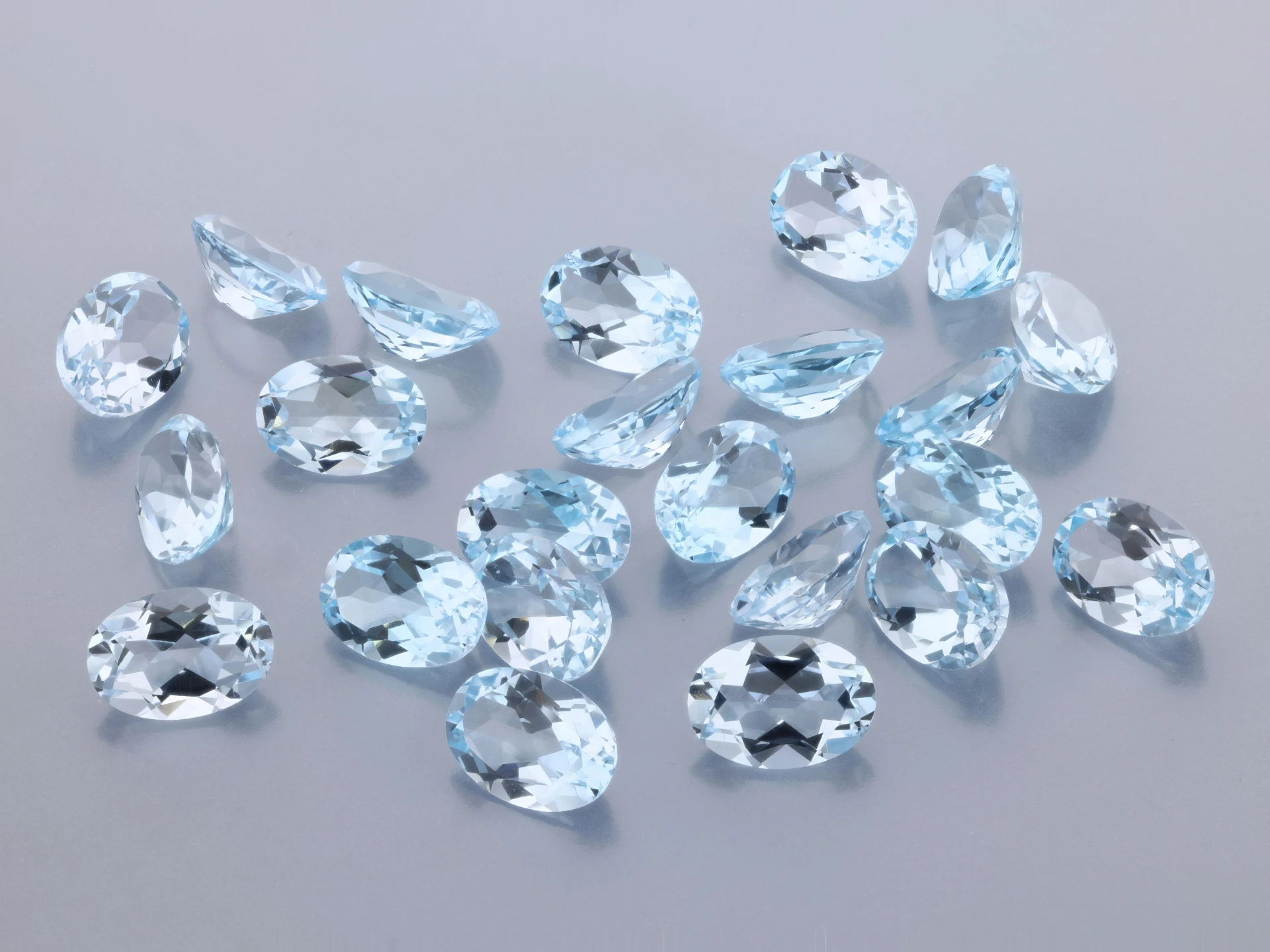 Topaz 7x5mm Oval Light Blue 
