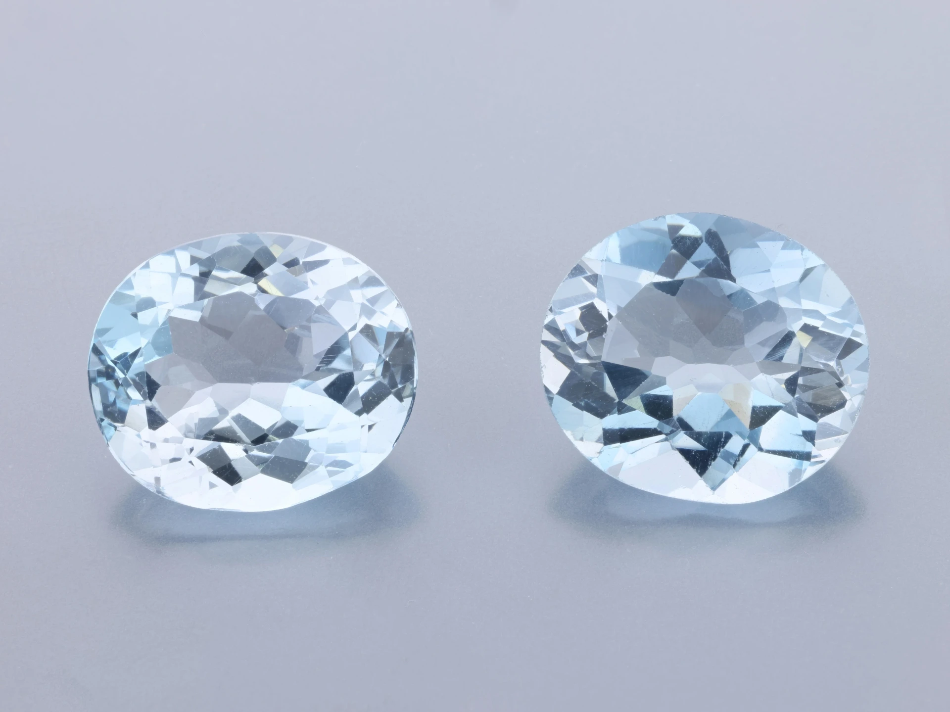 Topaz 14x12mm Oval Light Blue 