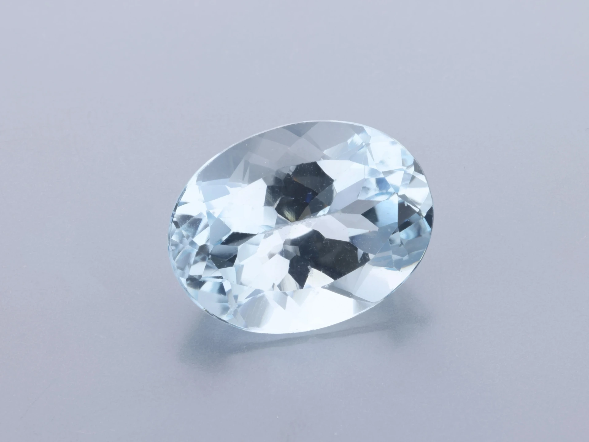 Topaz 16x12mm Oval Light Blue 