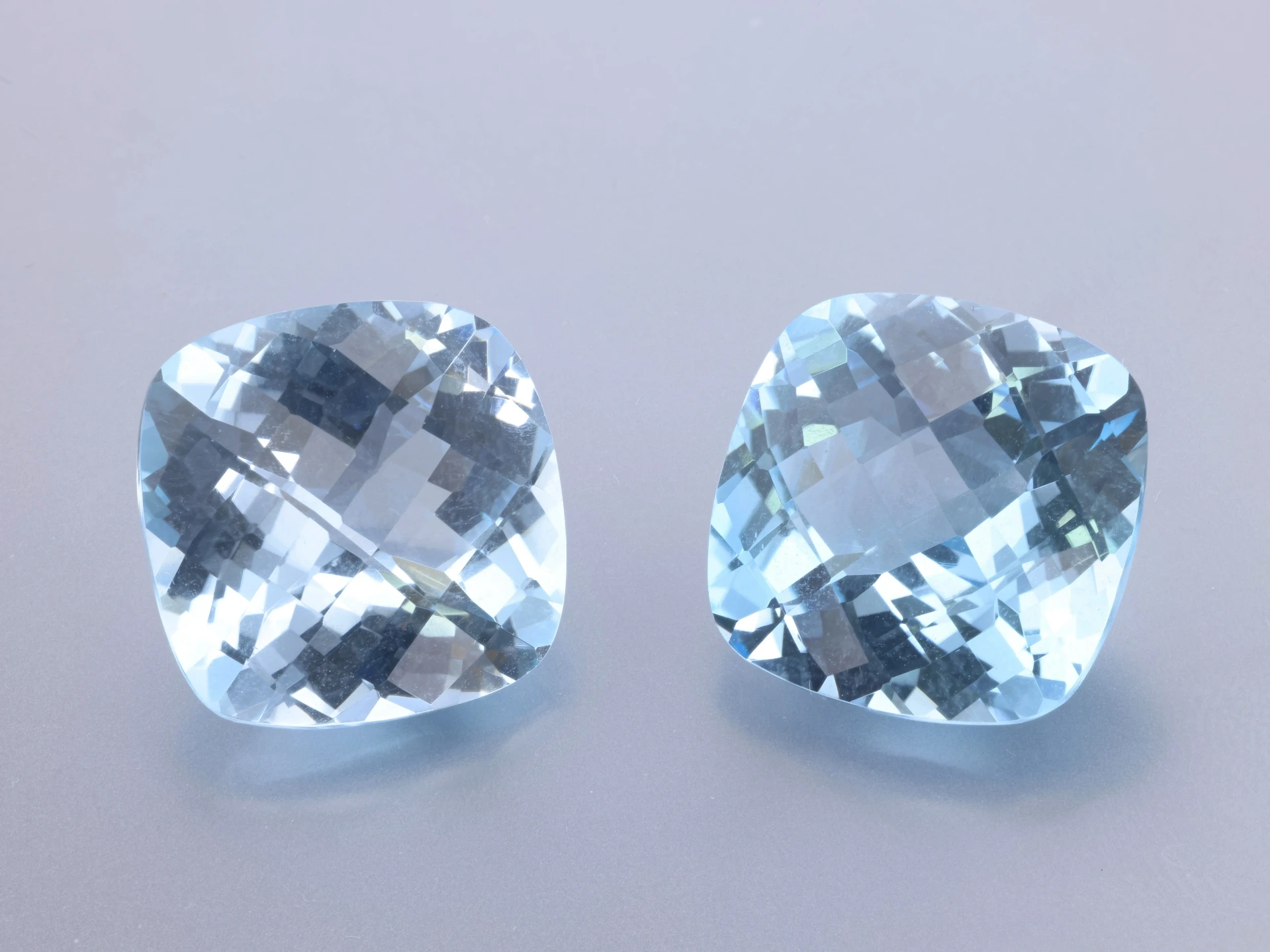 Topaz 14mm Square Cushion Chequerboard Light Blue 