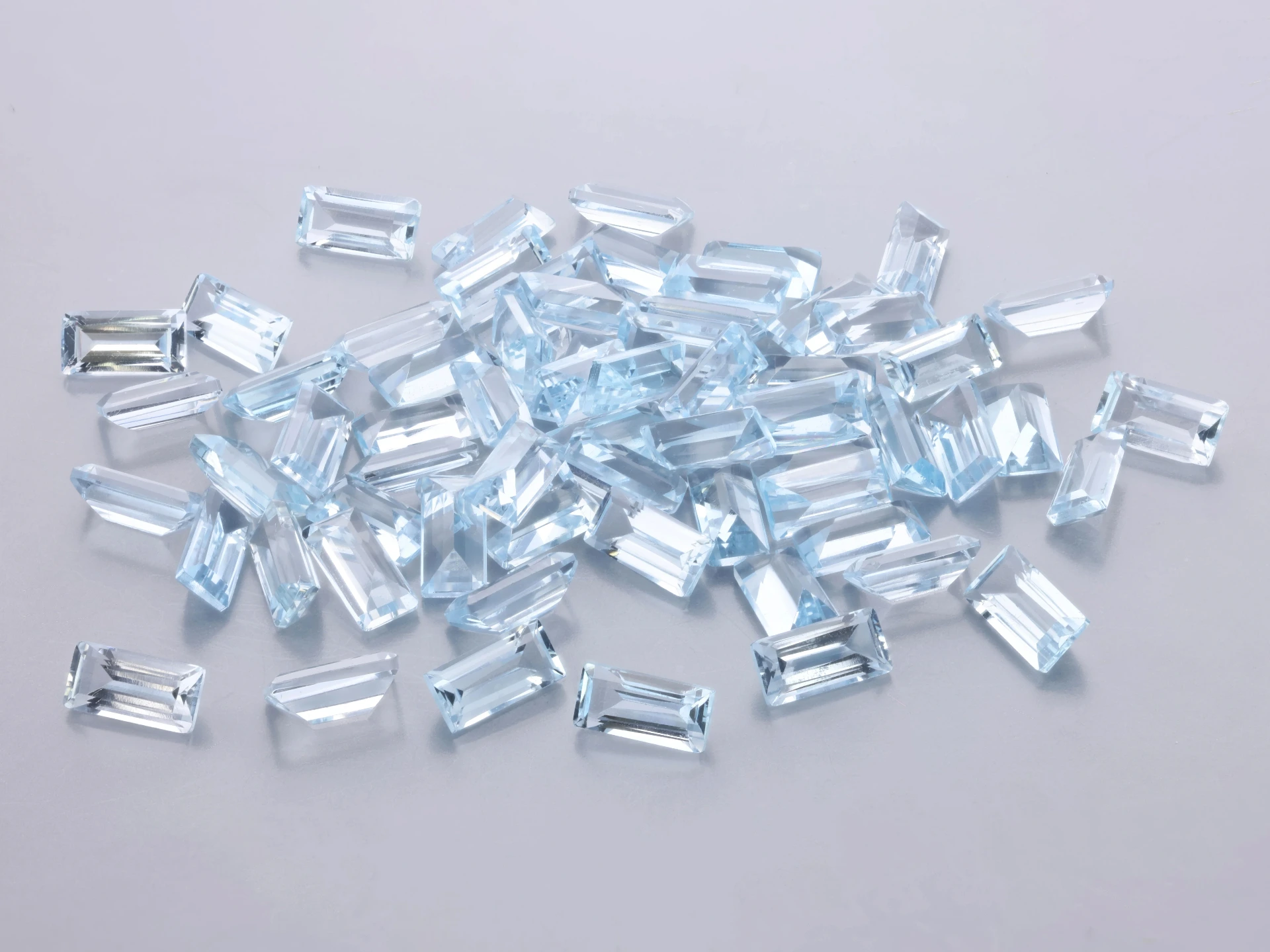 Topaz 4x2mm Baguette Light Blue