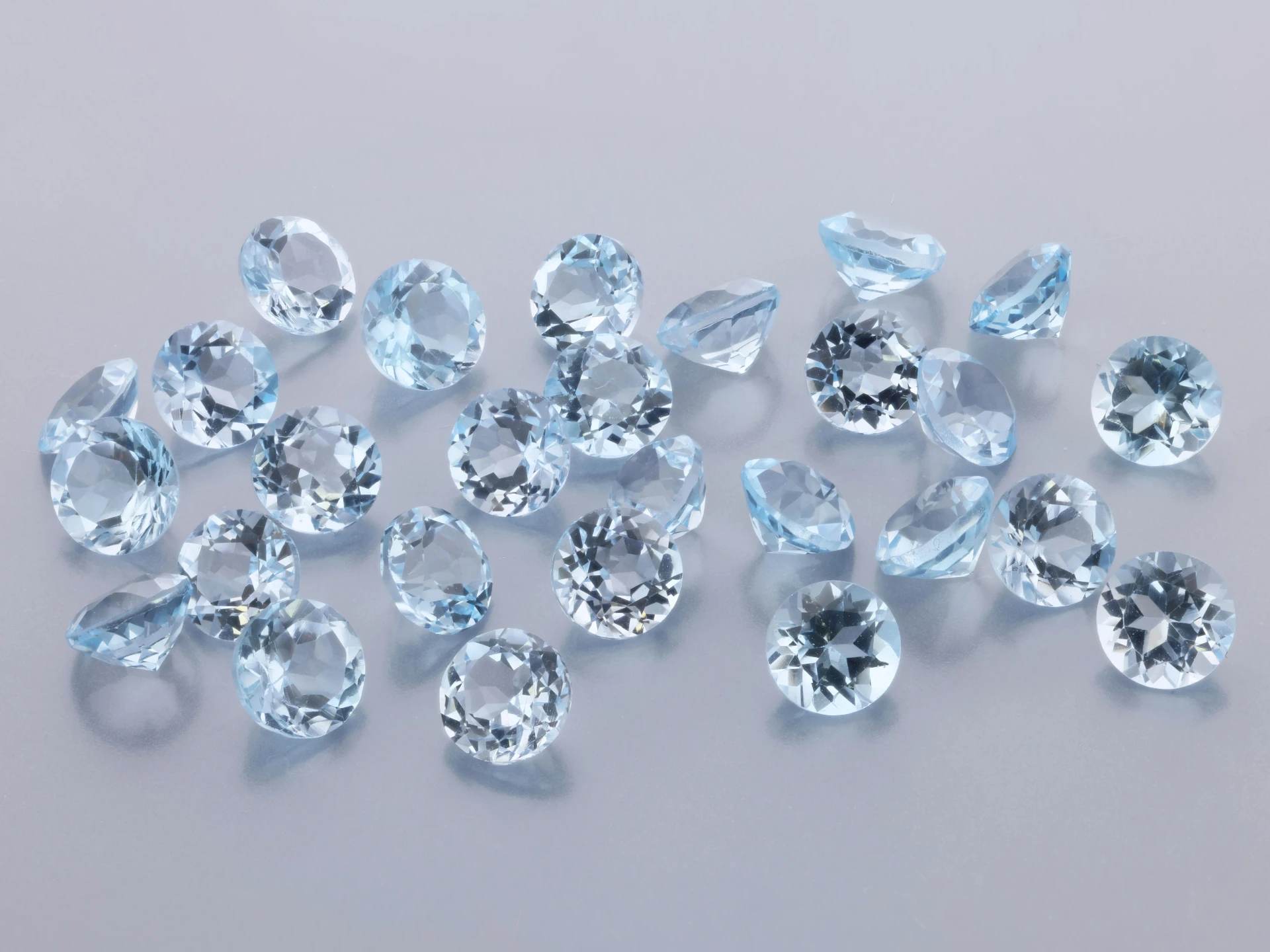 Topaz 4.25mm Round Light Blue 