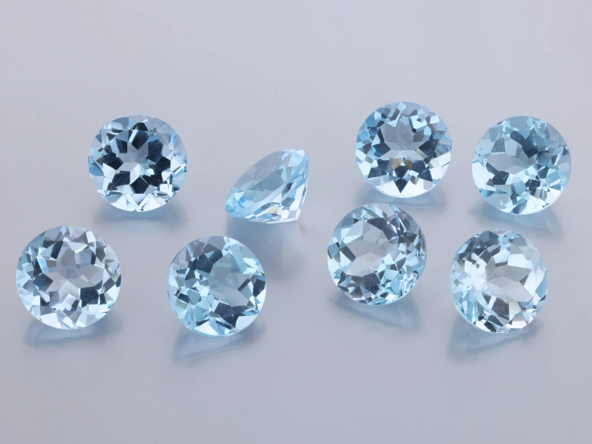 Topaz 8.00mm Round Light Blue