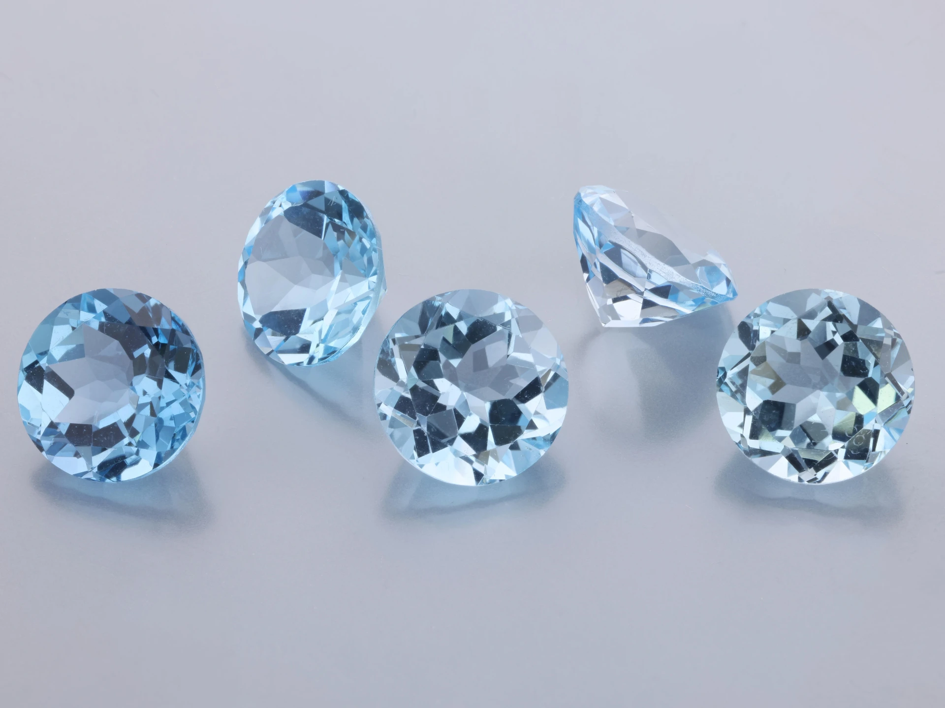 Topaz 9.00mm Round Light Blue