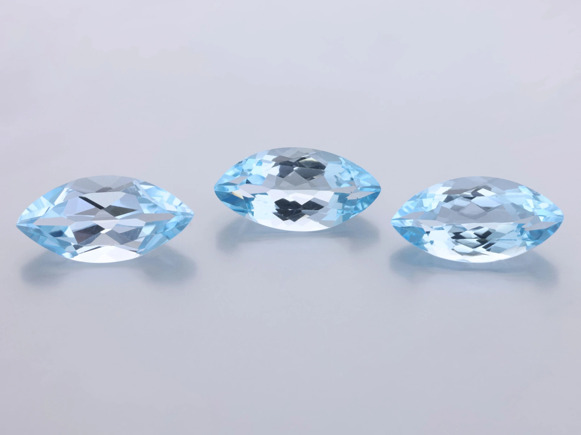 Topaz 14x7mm Marquise Light Blue  
