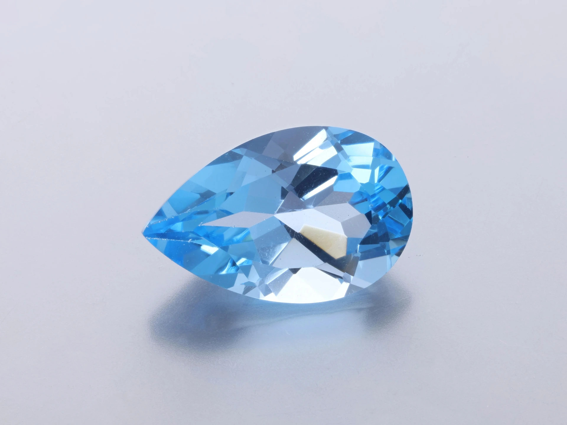 Topaz 14x9mm Pear Shape Medium Blue 