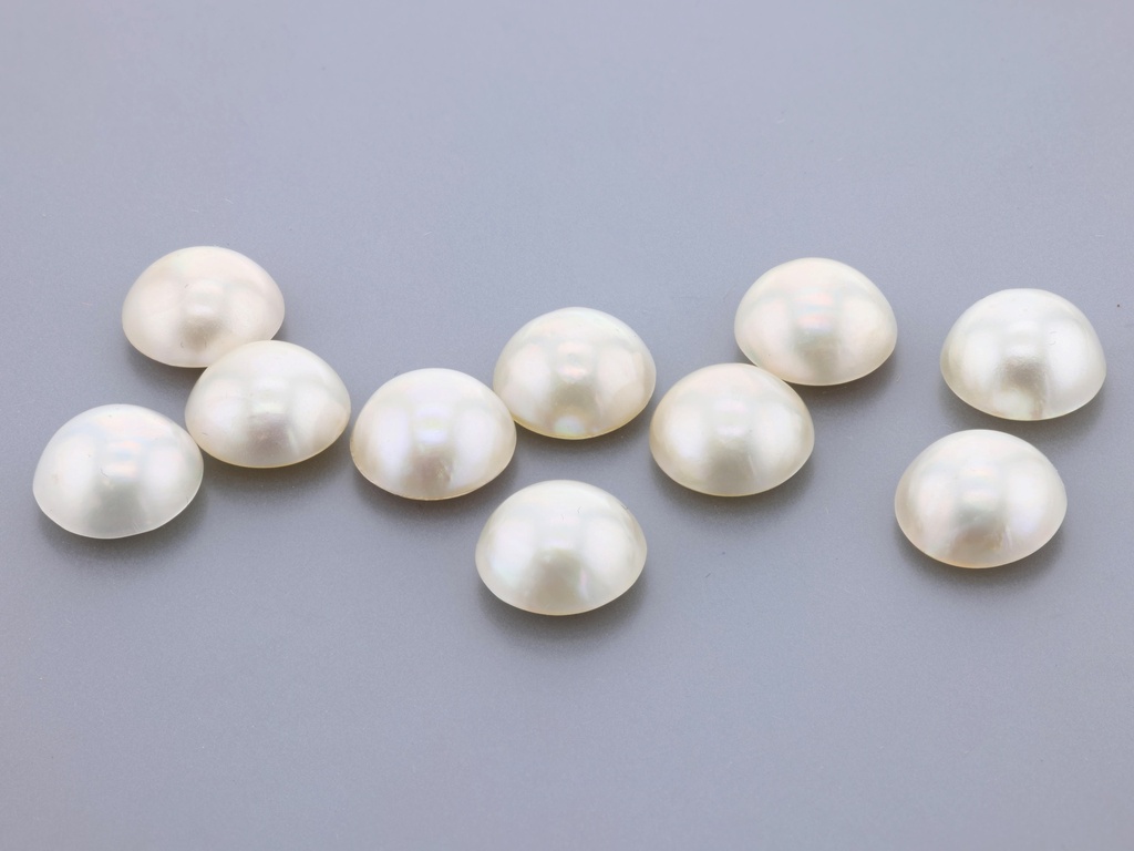 [JM09] Mabe Pearl 8.5-9mm Round White