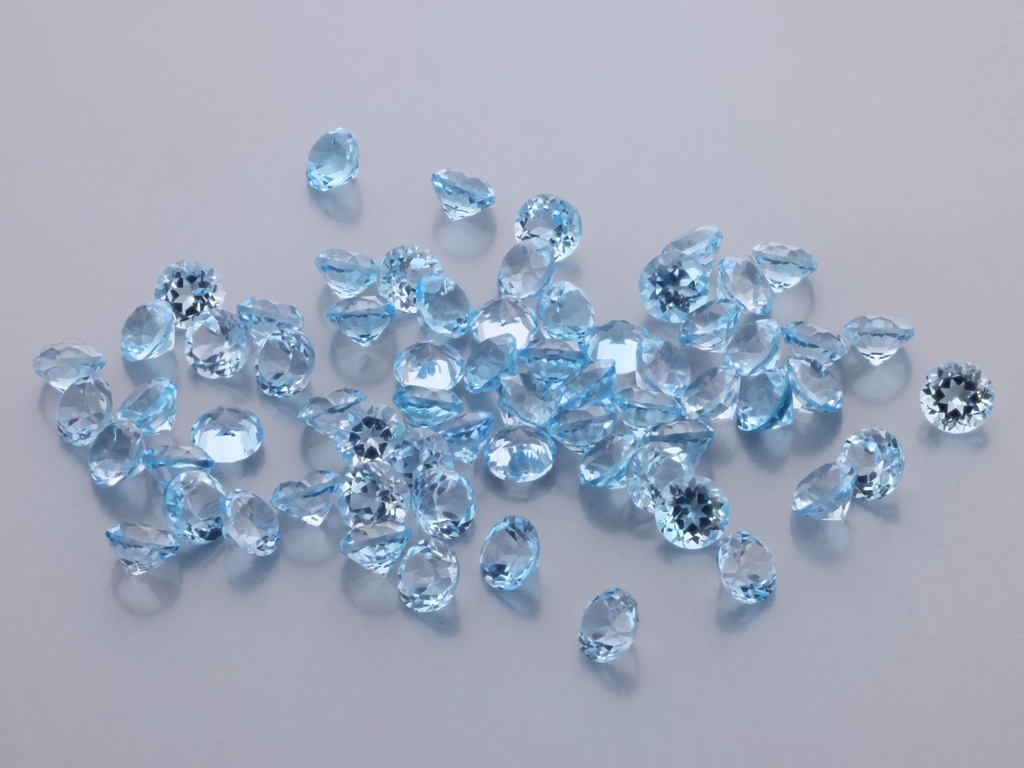 Topaz  2.75mm Round Medium Blue 