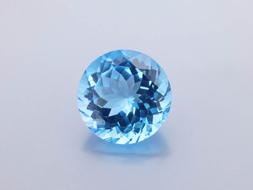 Topaz  15mm Round Medium Blue 