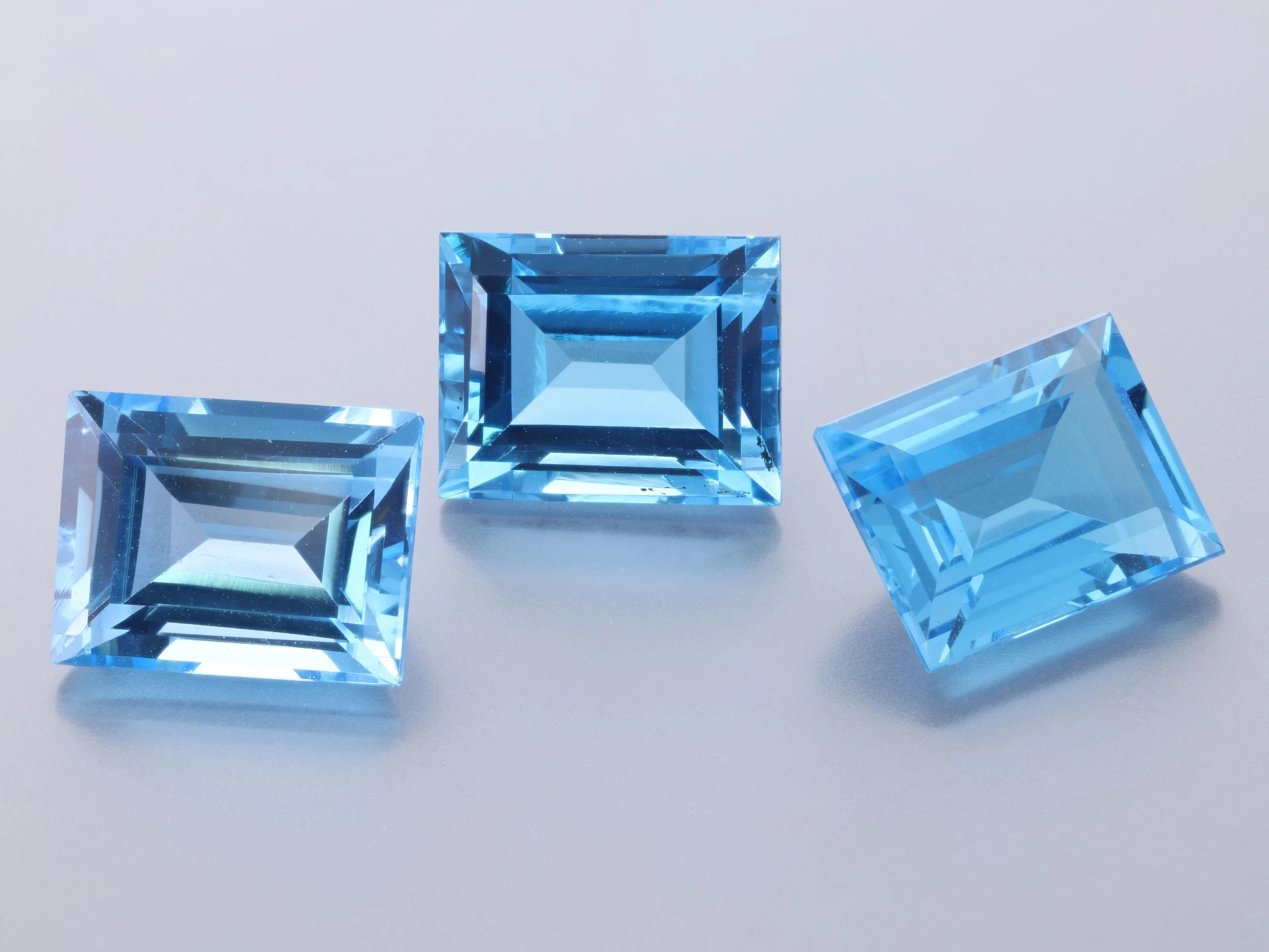 Topaz  9x7mm Baguette Medium Blue 