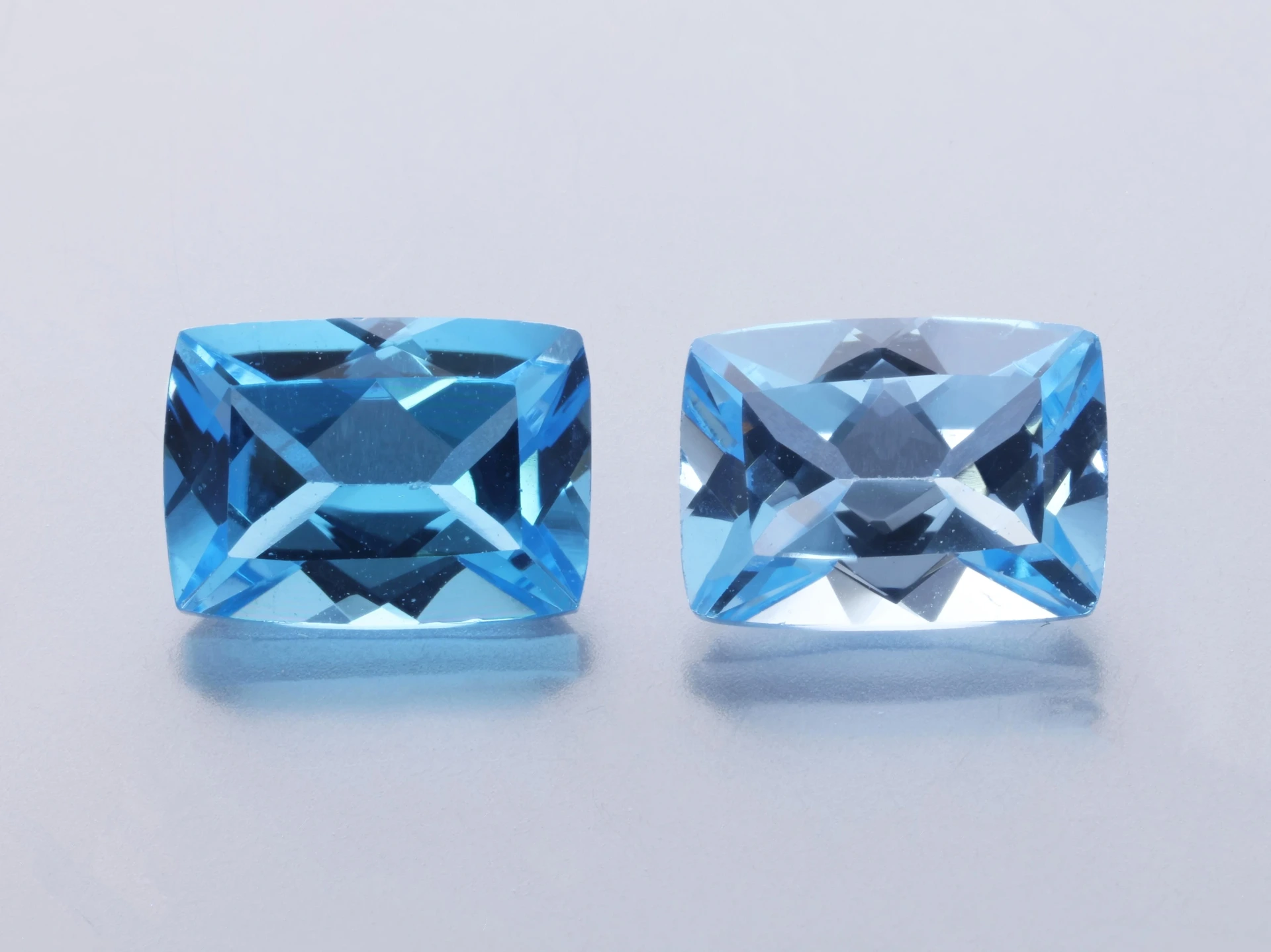 Topaz 7x5mm Cushion Medium Blue