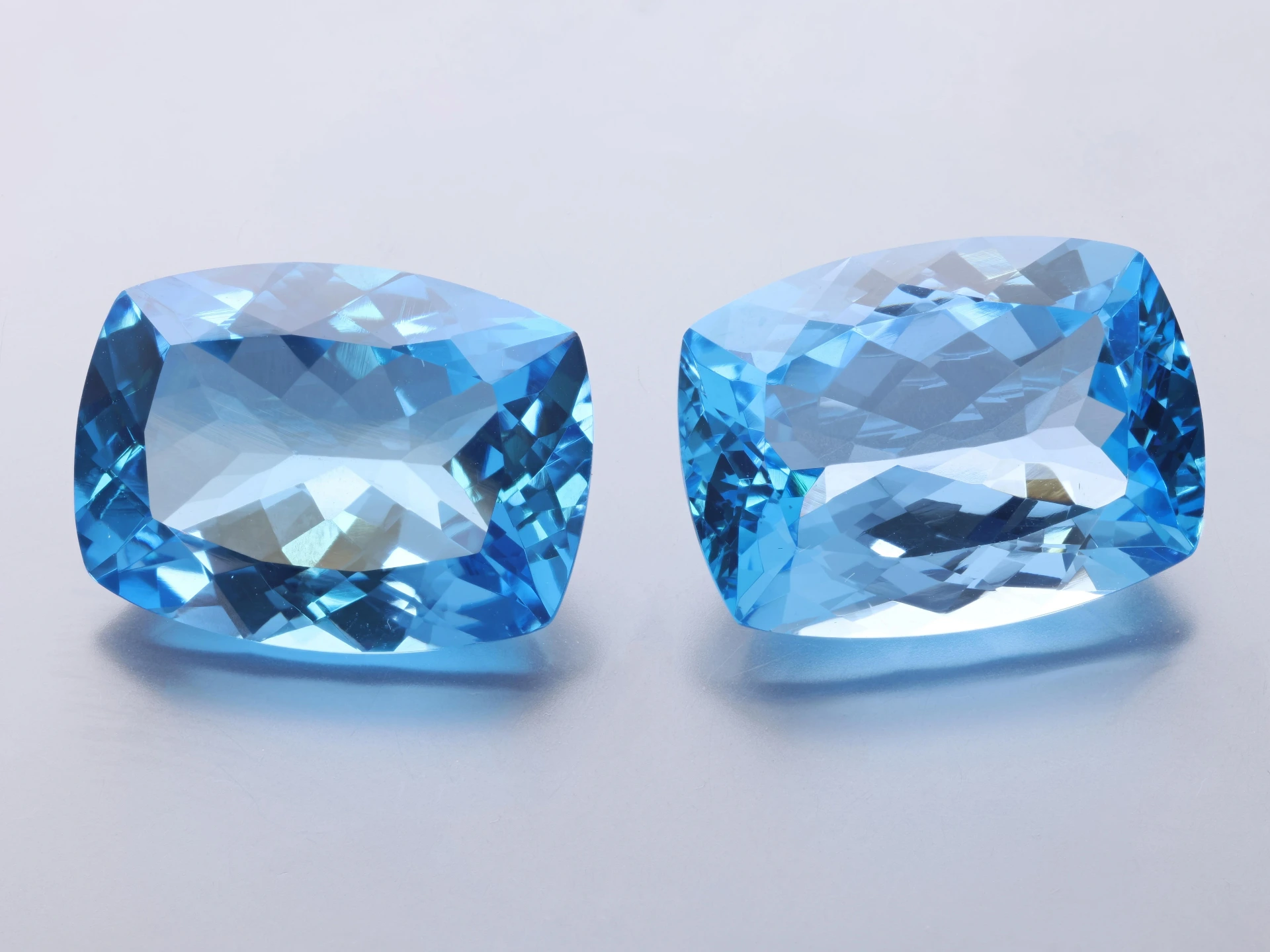 Topaz 20x15mm Cushion Medium Blue
