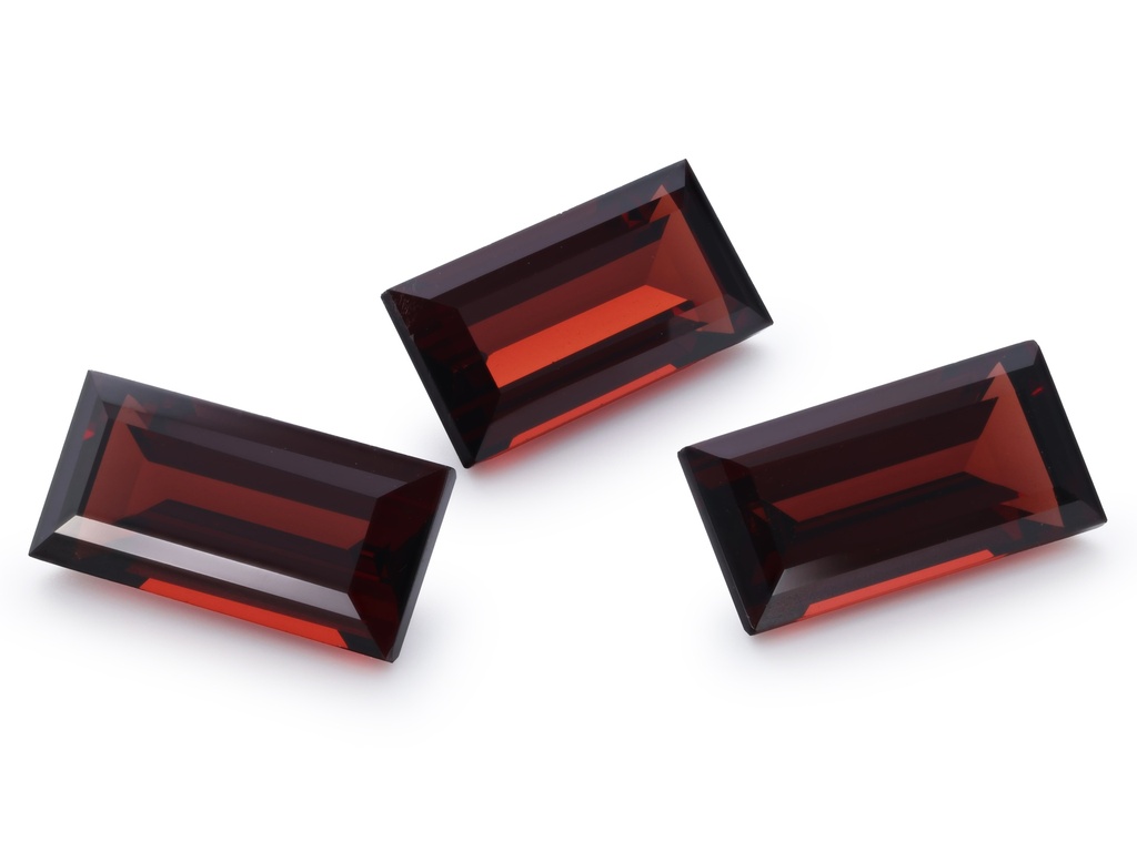 Almandine Garnet 10x5mm Baguette 