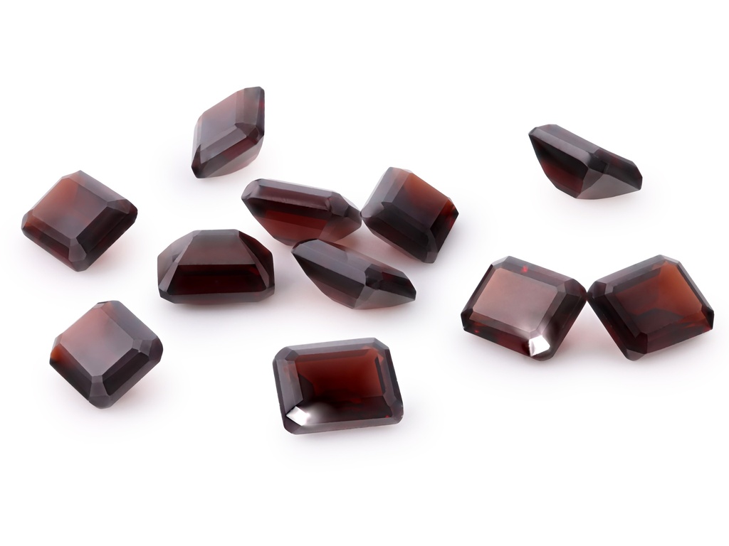 Pyrope Garnet 5x4mm Emerald Cut 