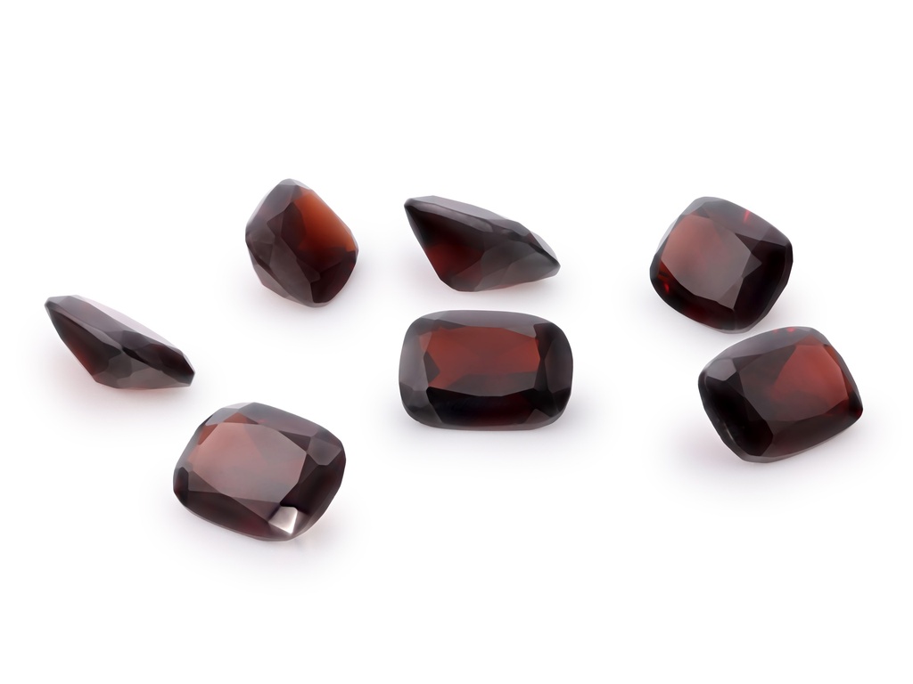 Pyrope Garnet 7x5mm Cushion
