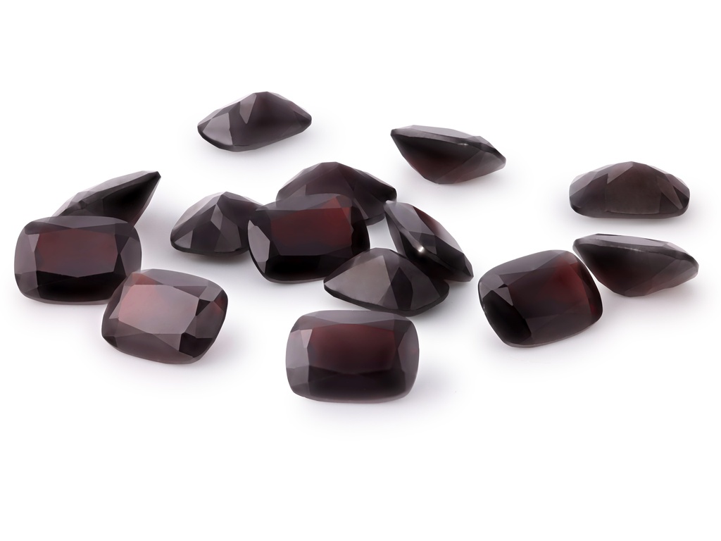 Pyrope Garnet 8x6mm Cushion