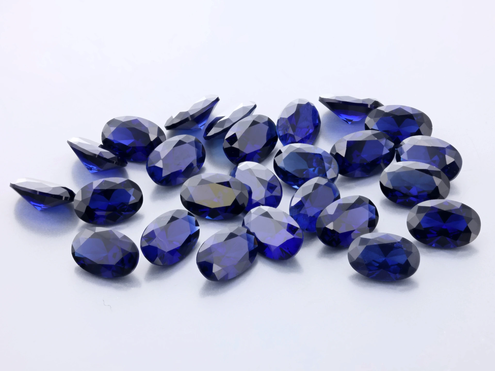 [YDVB0604] Synthetic/Lab Grown Sapphire 6x4mm Oval Blue