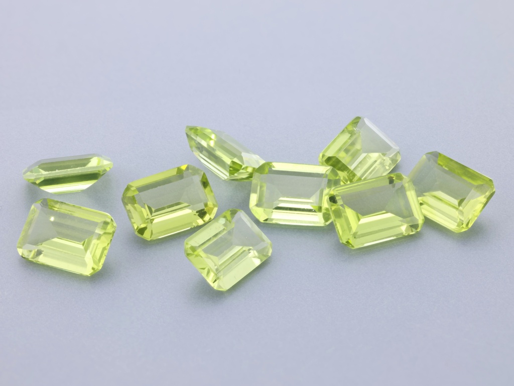 Peridot 7x5mm Emerald Cut