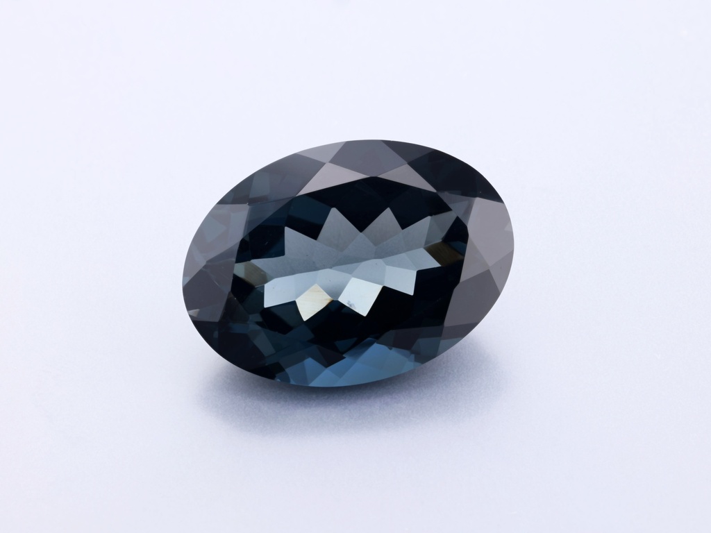 London Blue Topaz 18x13mm Oval 