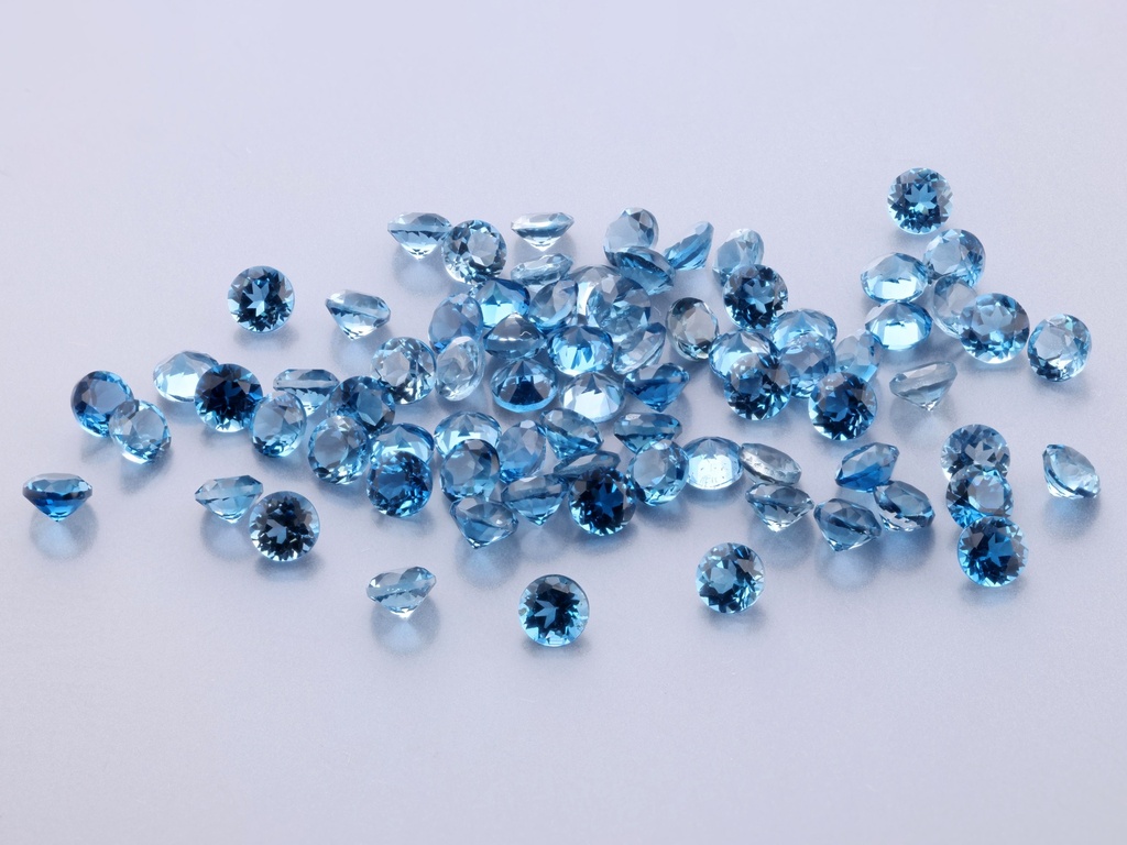 London Blue Topaz 2.50mm Round