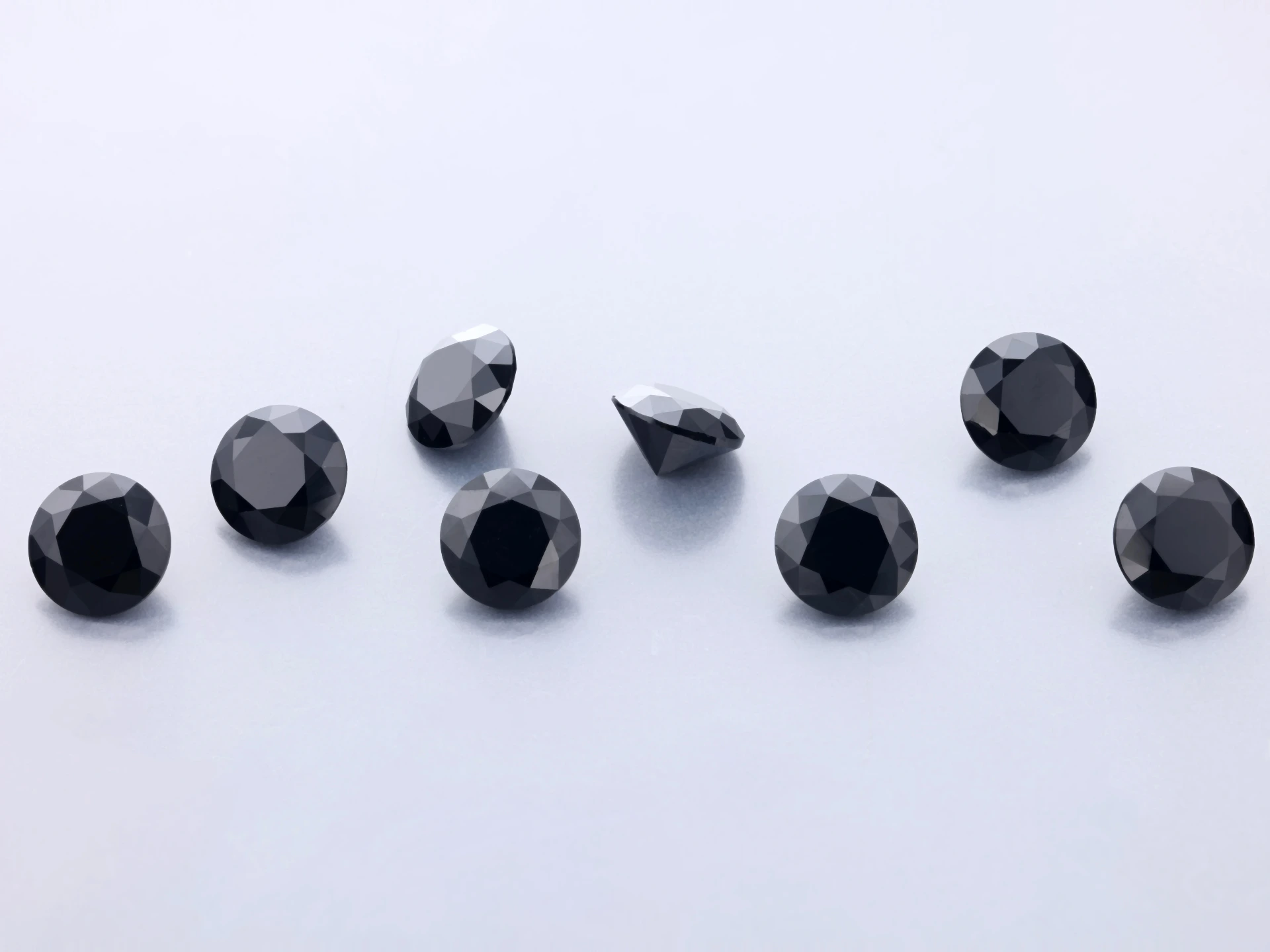 [LKRB0450] Black Spinel 4.50mm Round