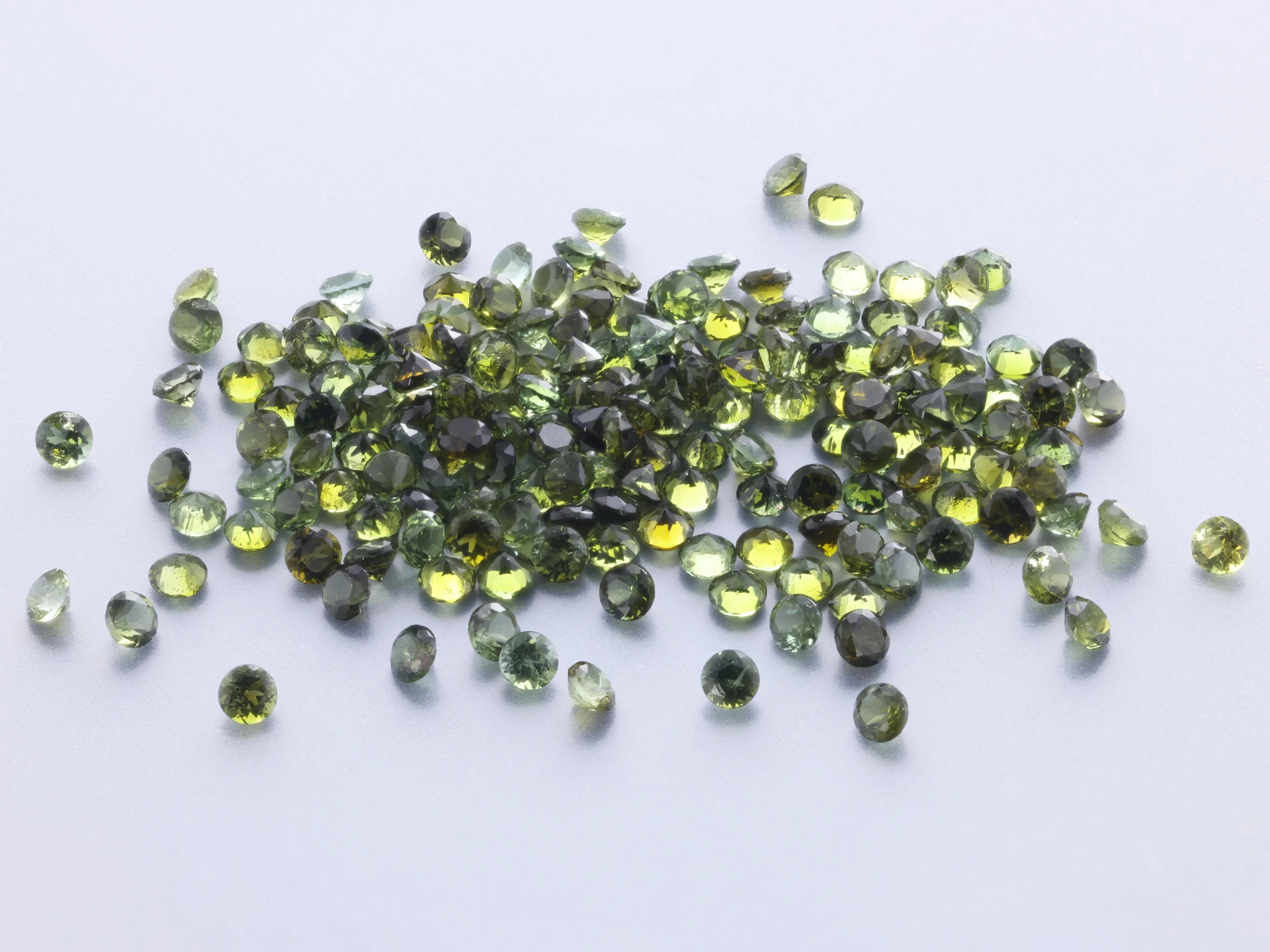 Green Tourmaline 1.25mm Round Diamond Cut