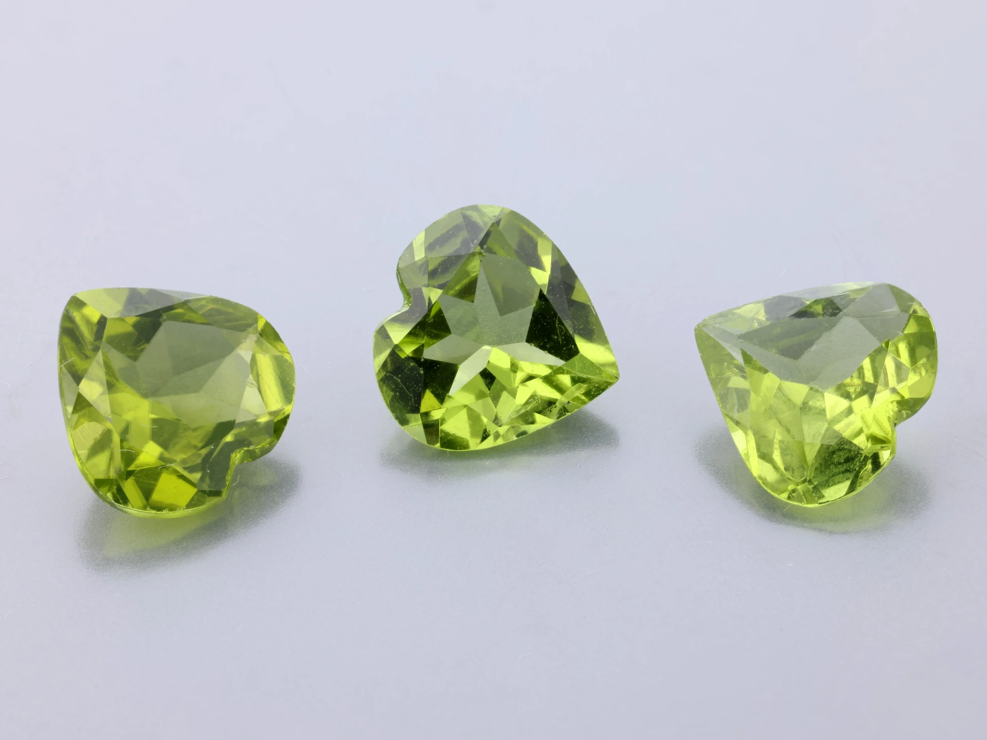 [PRHB0800] Peridot 8.00mm Heart Shape