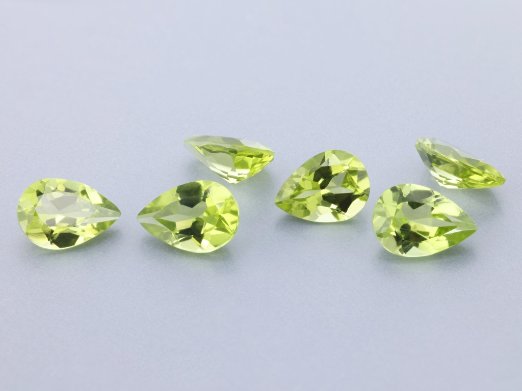 [PRPB0705] Peridot 7x5mm Pear Shape